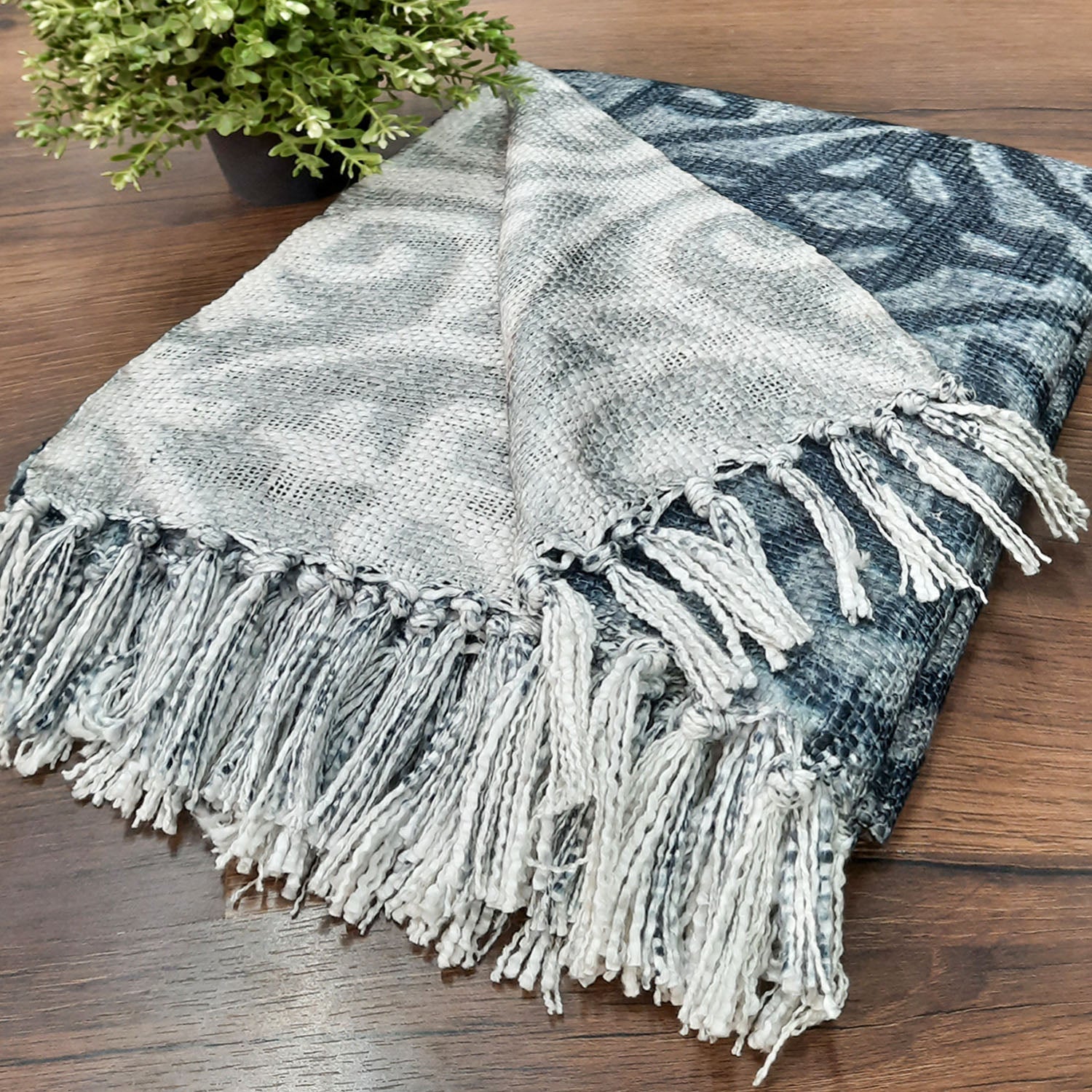 Storilane Beautiful Soft Sofa Throw | Grey & White Double Side Design | Virgin Premium Polyester Slub Handloom Sofa Throw