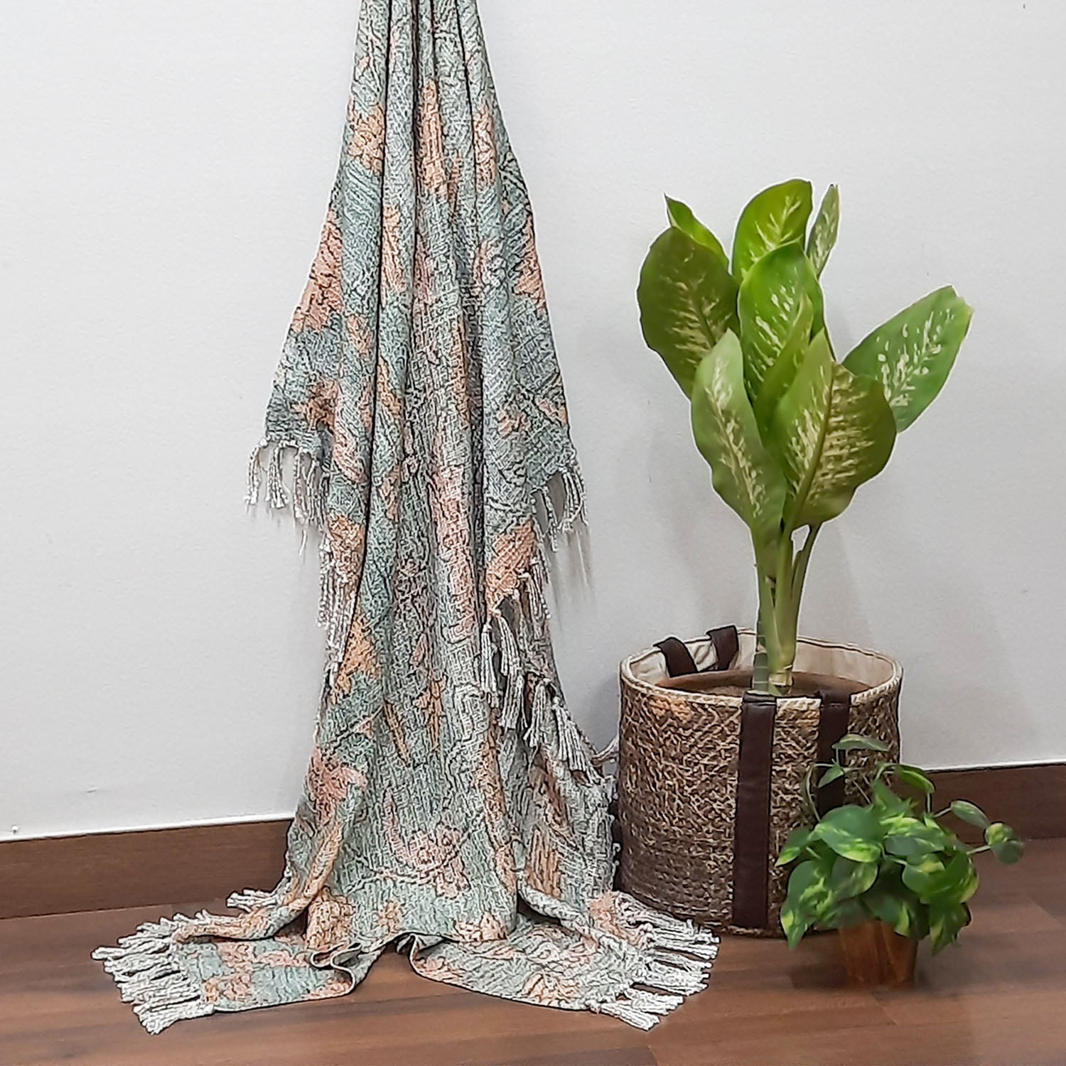 Storilane Beautiful Soft Sofa Throw | Modern Abstract Design | Virgin Premium Polyester Slub Handloom Sofa Throw