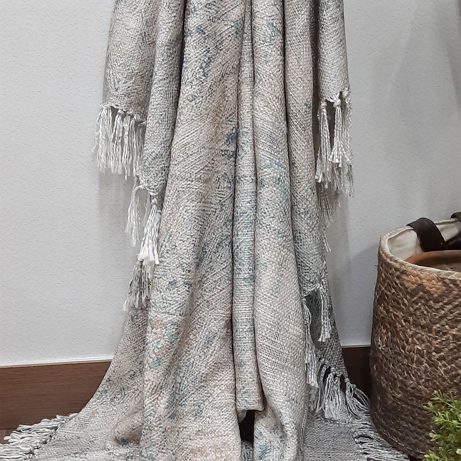 Storilane Beautiful Soft Sofa Throw | Modern Design | Virgin Premium Polyester Slub Handloom Sofa Throw
