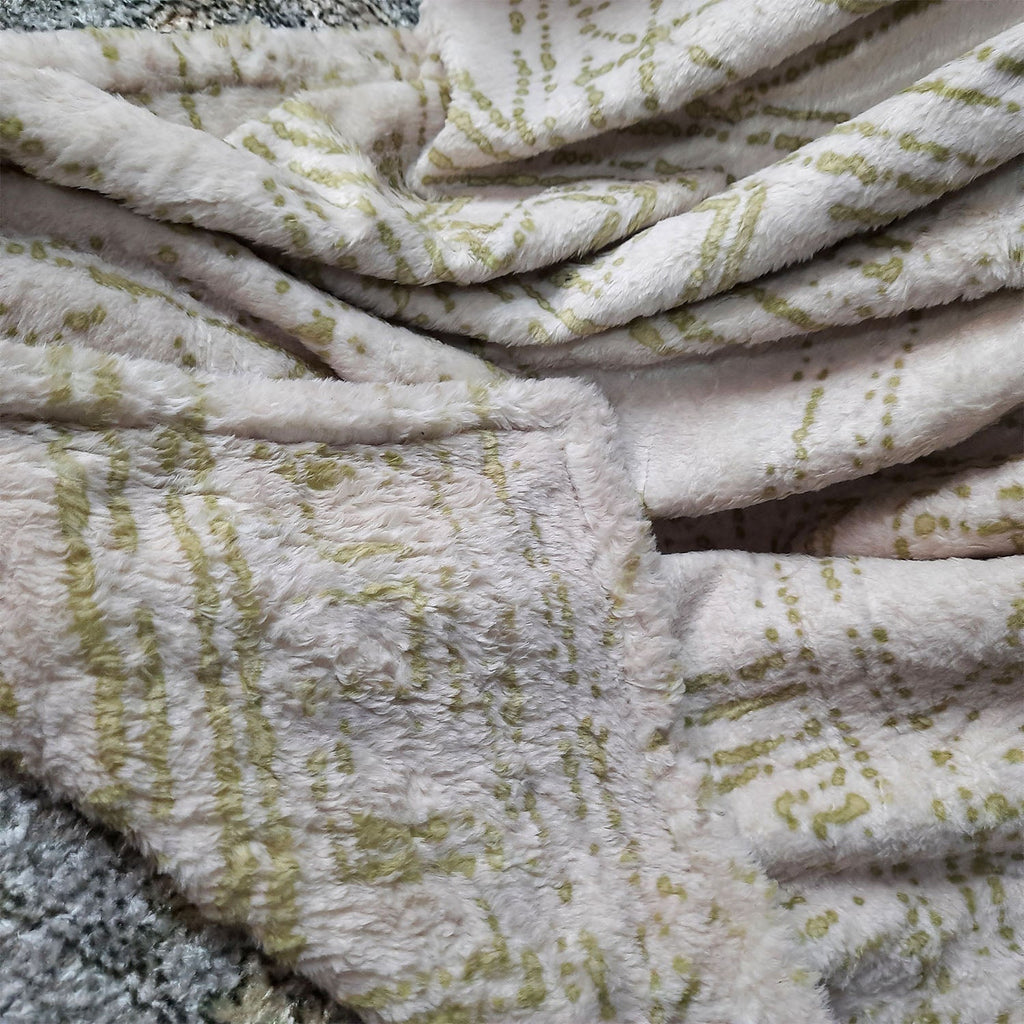 Storilane Everlasting Comfort Faux Fur Throw Blanket , Double Sided, Soft, Warm, Cozy, Luxury, Fluffy Blankets for Couch and Bed , Subtle Green Pattern for Sofa Large (180x145cm)| Calming Green Collection