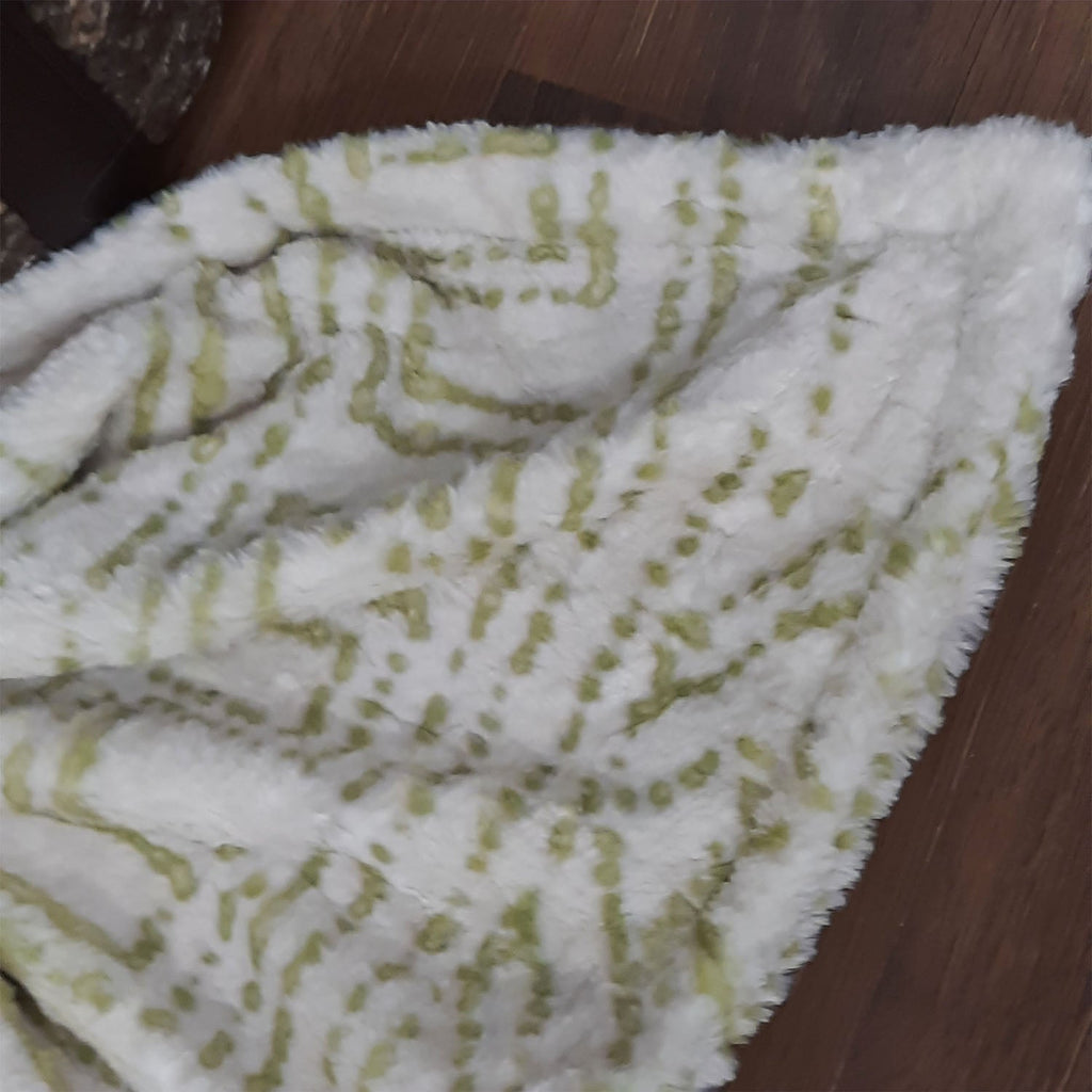 Storilane Everlasting Comfort Faux Fur Throw Blanket , Double Sided, Soft, Warm, Cozy, Luxury, Fluffy Blankets for Couch and Bed , Subtle Green Pattern for Sofa Large (180x145cm)| Calming Green Collection