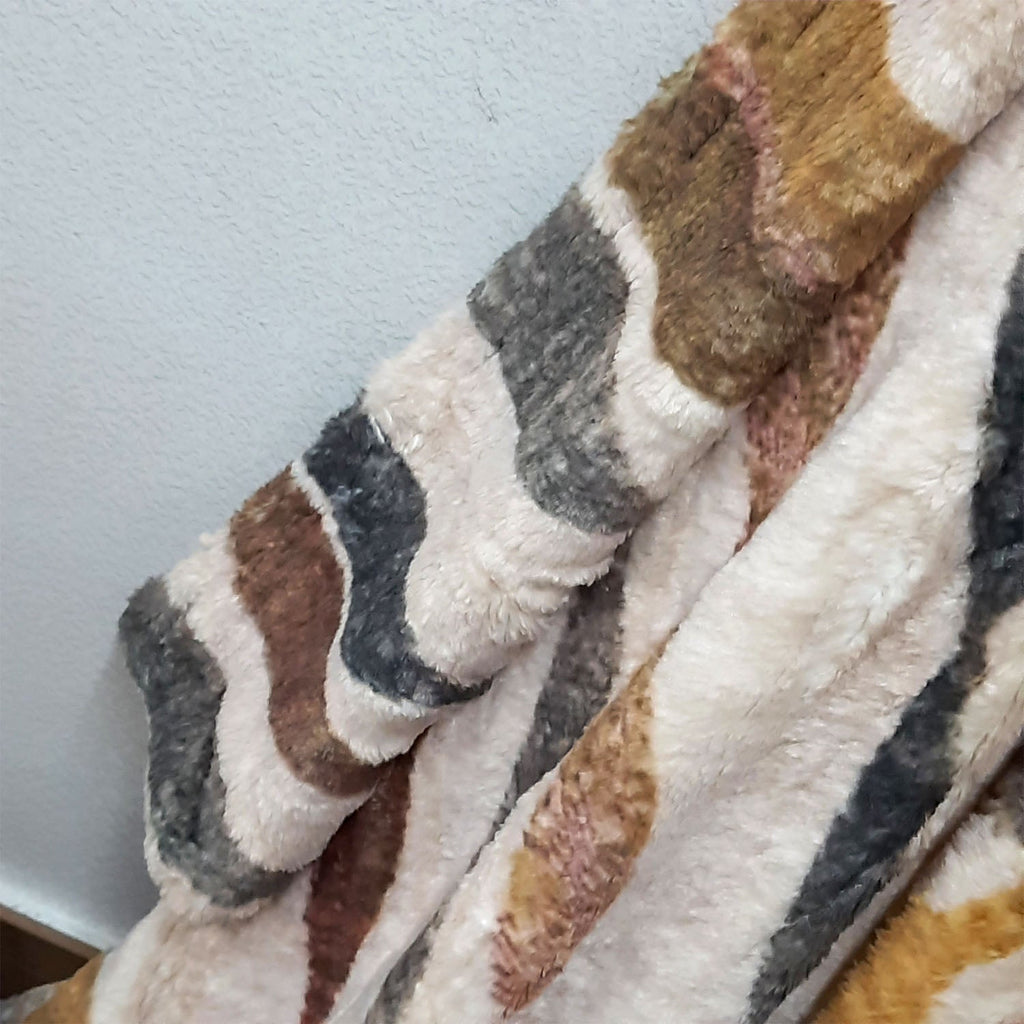 Storilane Everlasting Comfort Faux Fur Throw Blanket , Double Sided, Soft, Warm, Cozy, Luxury, Fluffy Blankets for Couch and Bed , Large (180x145cm)