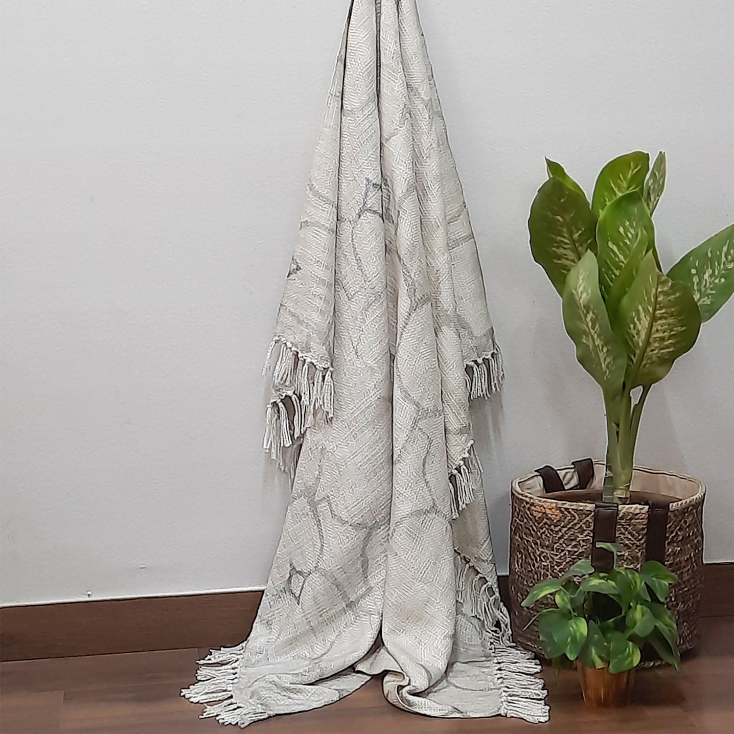 Storilane Beautiful Soft Sofa Throw | A must add to your living room | Modern Design Virgin Premium Polyester Slub Handloom Sofa Throw