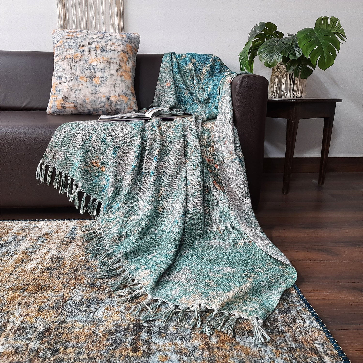 Storilane Beautiful Soft Sofa Throw | Calming Green Collection | Virgin Premium Polyester Slub Handloom Sofa Throw