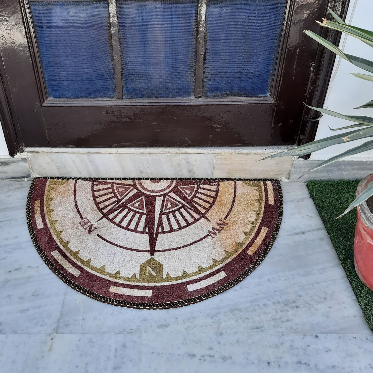 Storilane Floor Mat Modern Compass Design | Anti Slip, Durable & Washable | Outdoor & Indoor