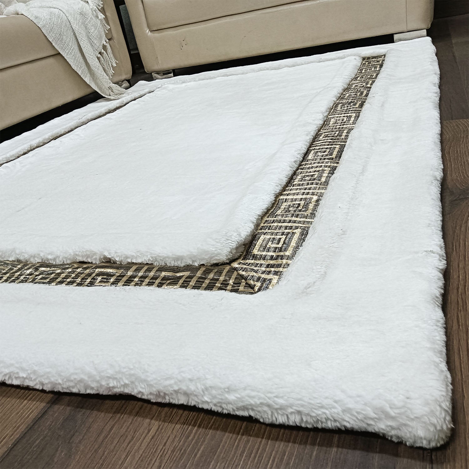 Storilane Hand Tufted Divine Collection- Turkish Carpets | Luxury Golden Touch With White/Cream Plain Soft And Plush Handmade Living Room Rugs | Different Sizes | Carpet for Living Room