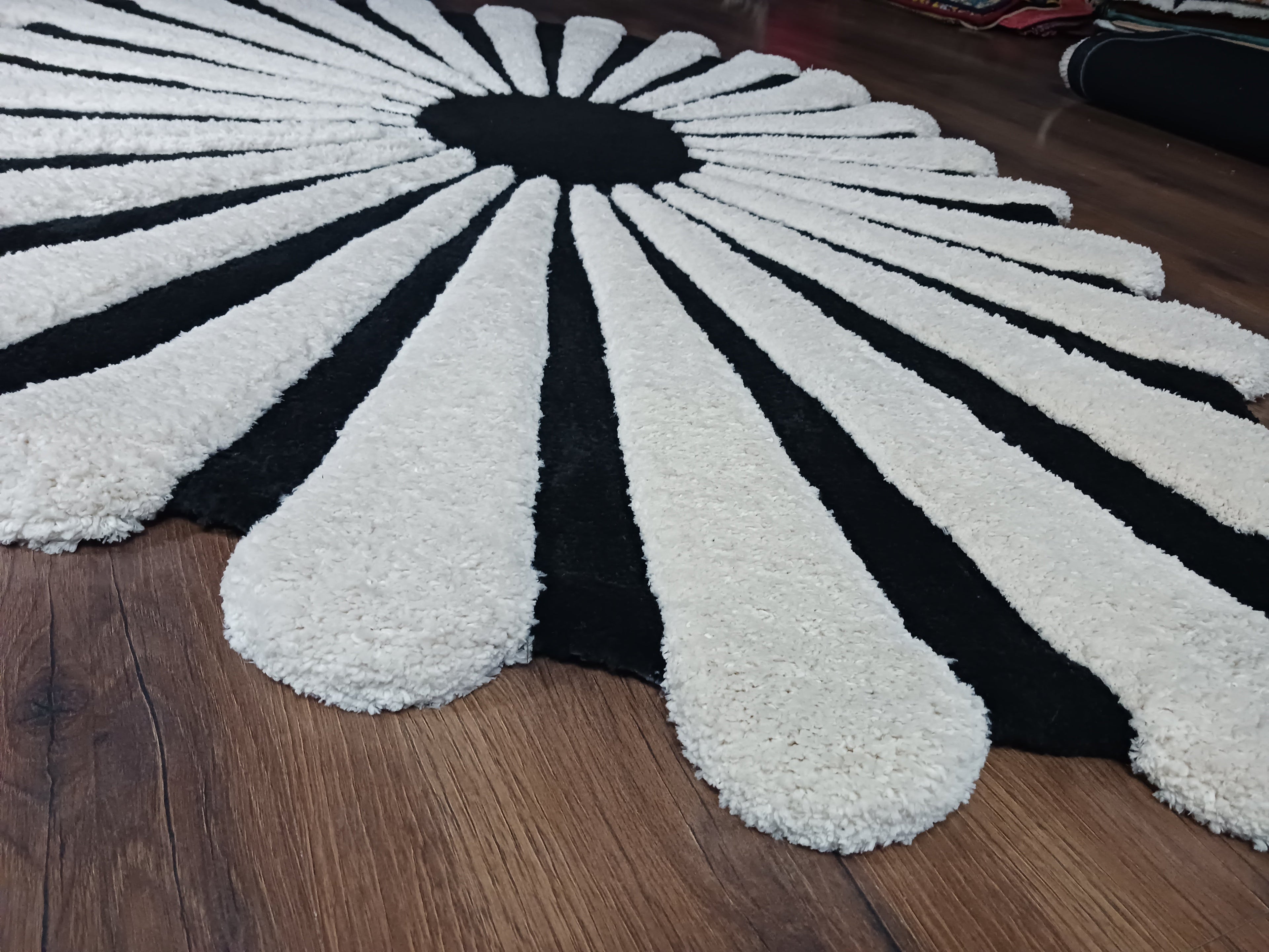 The EarthLight Collection| Noir Ivory Bloom Luxe Carpet | Luxury Statement Carpets
