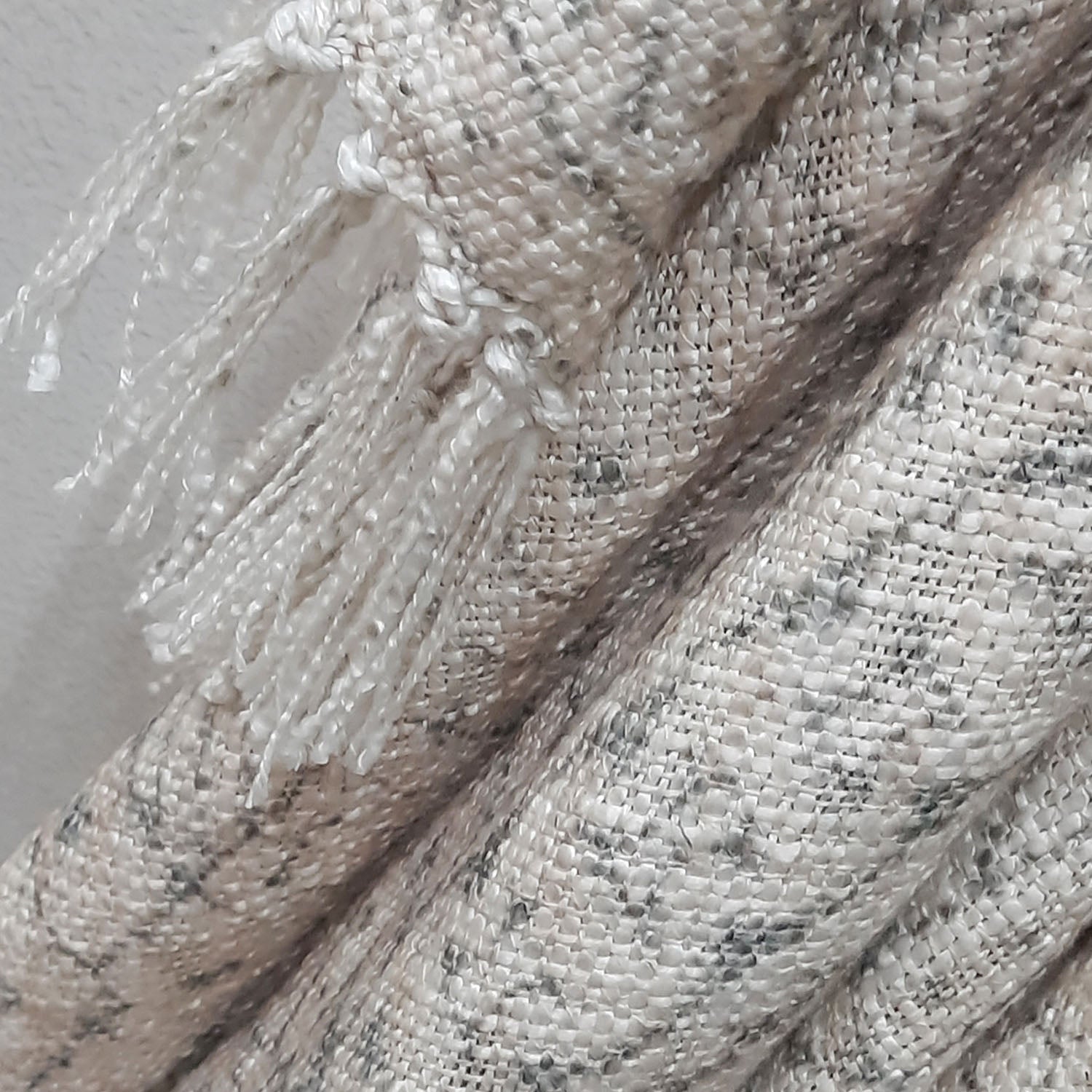 Avioni Beautiful Soft Sofa Throw | Light Coral & Yellow Double Side Design | Virgin Premium Polyester Slub Handloom Sofa Throw