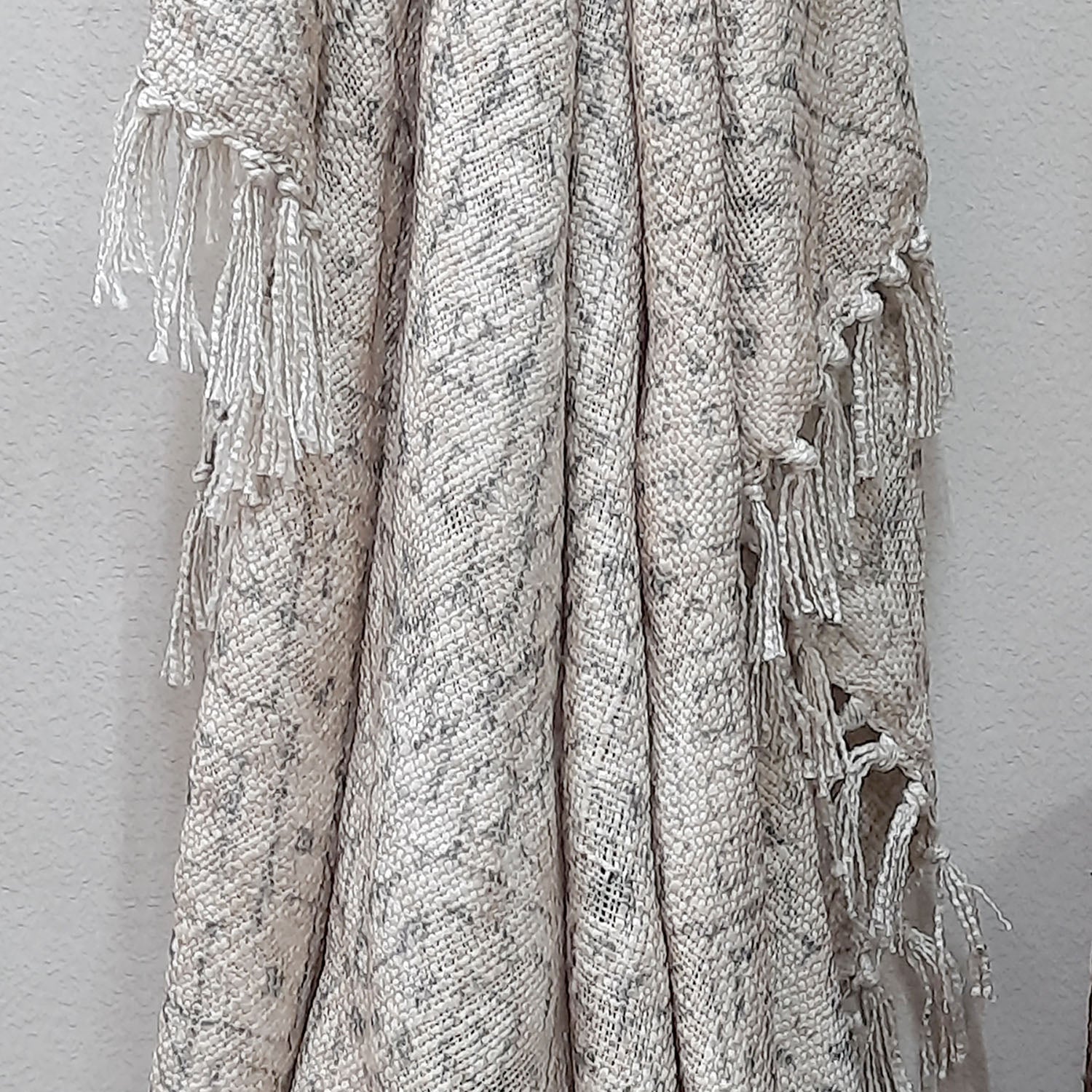 Avioni Beautiful Soft Sofa Throw | Light Coral & Yellow Double Side Design | Virgin Premium Polyester Slub Handloom Sofa Throw