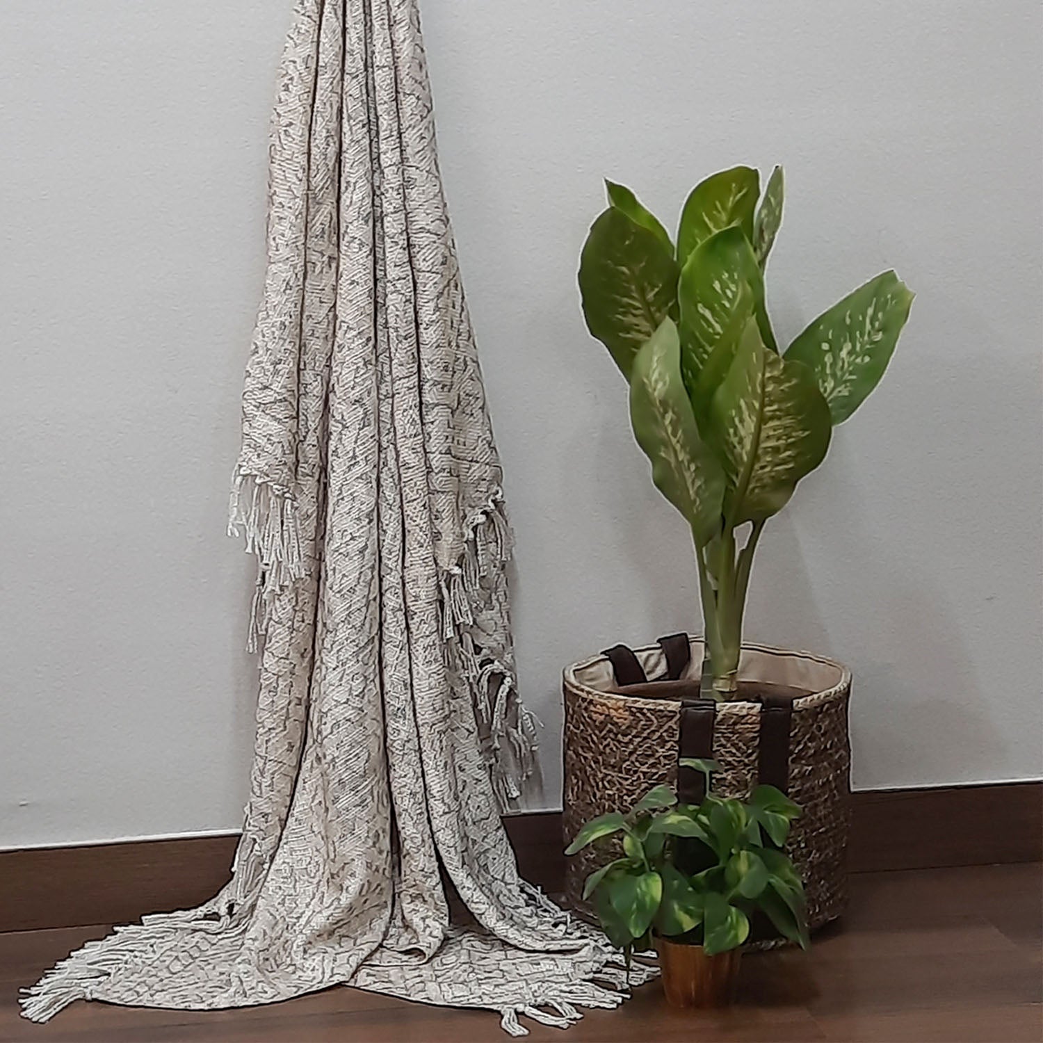 Avioni Beautiful Soft Sofa Throw | Light Coral & Yellow Double Side Design | Virgin Premium Polyester Slub Handloom Sofa Throw