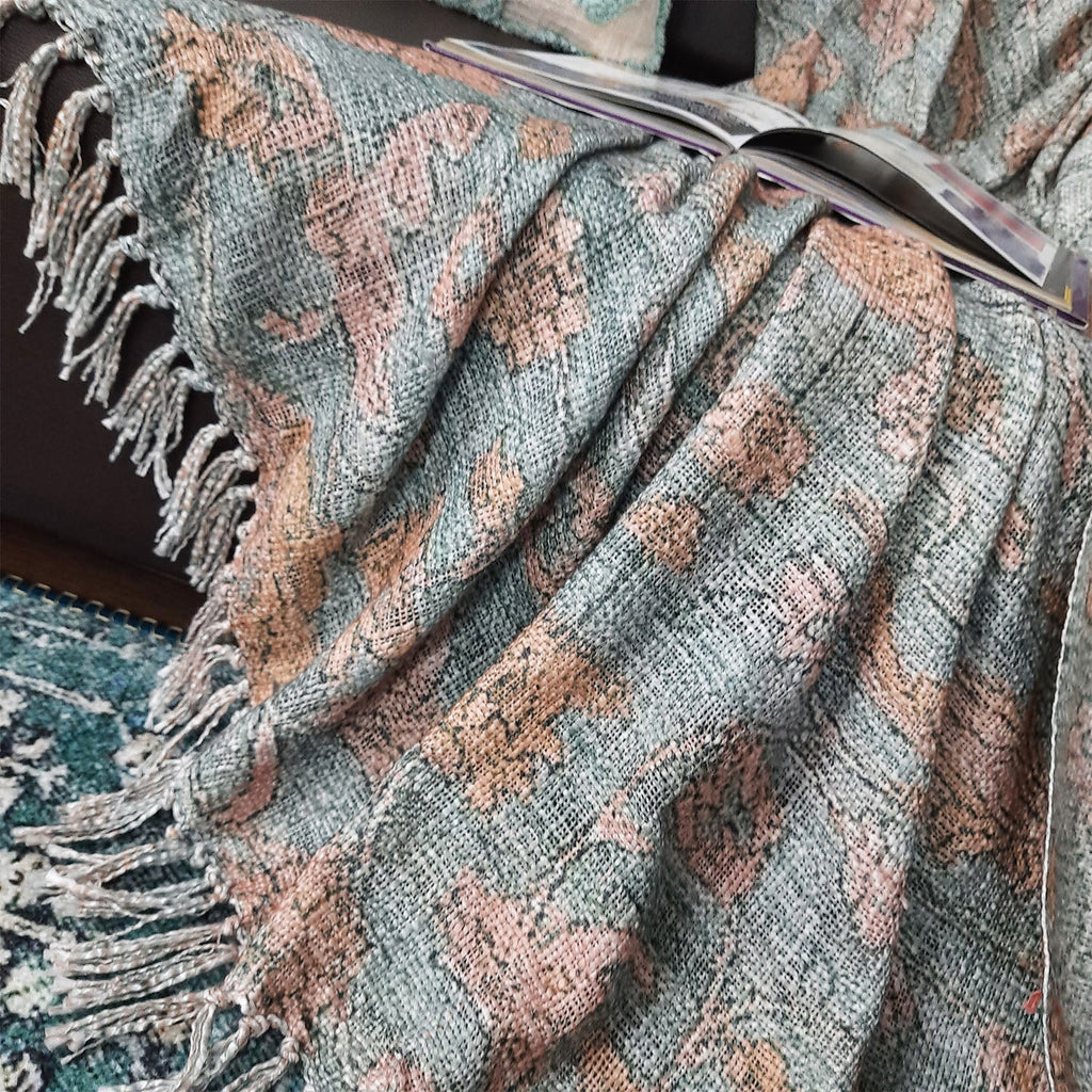 Avioni Beautiful Soft Sofa Throw | Modern Abstract Design | Virgin Premium Polyester Slub Handloom Sofa Throw