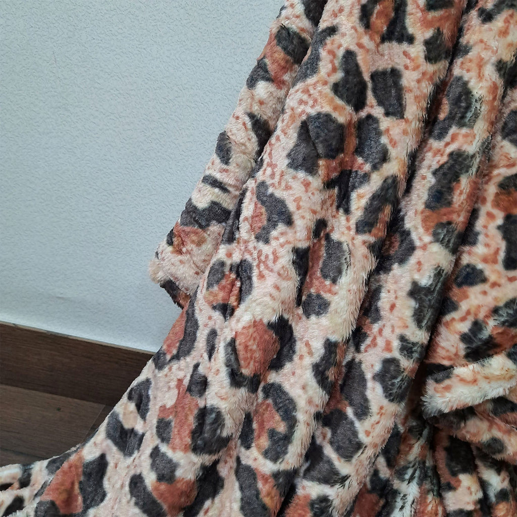 Avioni Home Everlasting Comfort Faux Fur Throw Blanket – Double Sided, Soft, Warm, Cozy, Luxury, Fluffy Blankets for Couch and Bed – Animal Print for Sofa Large (180x145cm)