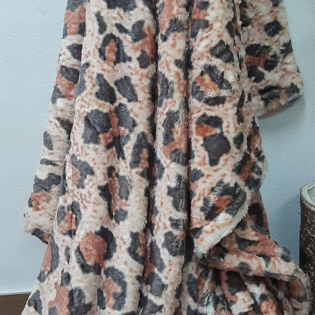 Avioni Home Everlasting Comfort Faux Fur Throw Blanket – Double Sided, Soft, Warm, Cozy, Luxury, Fluffy Blankets for Couch and Bed – Animal Print for Sofa Large (180x145cm)