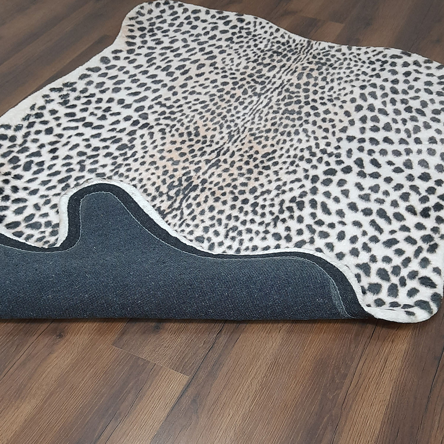 Avioni Home Faux Fur Exotic Animal Area Rug | Snow Leopard Print
