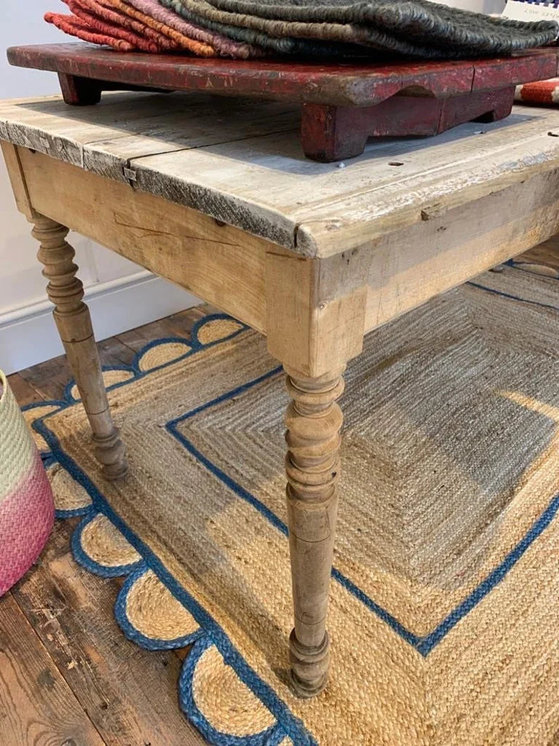 Jute (Natural and Dyed Jute) Handmade Braided Rugs | Natural & Blue Scalloped Area Rug | Avioni- Premium Collection